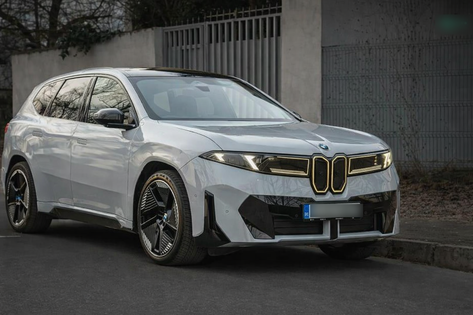 2027 BMW iX3 EV 2027 BMW iX3 Neue Klasse Front Angle